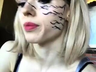 Amateur blonde babe masturbates on cam