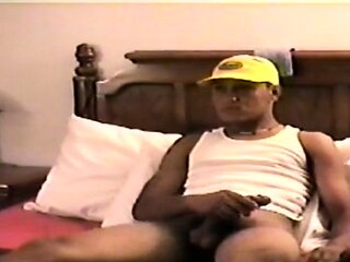 Vintage str8 stud got HJ from busty gay