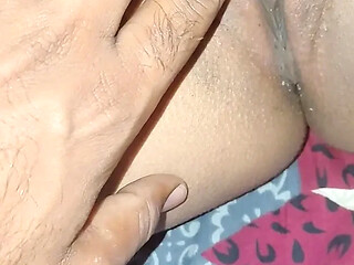 Desi Bhabhi's bangles excite happily hearted viewer