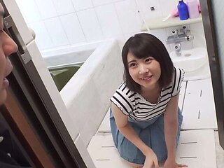 Hot Japanese Teen 18yo Shows Her Tight Pussy & Smiles - Amateur Homemade Fuck - Doggystyle Creampie