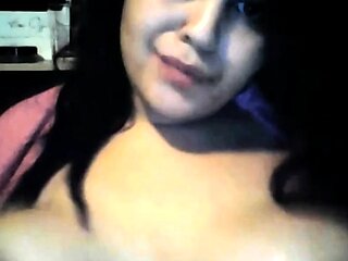 Arab Babe Shows Off Her Big Tits on Webcam