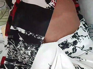 Wife Gets Peak Orgasm Flowing From Pussy - 2