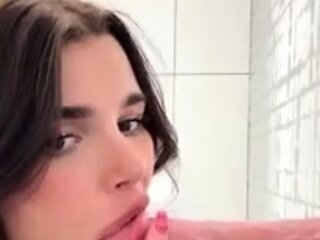 arikytsya - Wall Dildo Blowjob