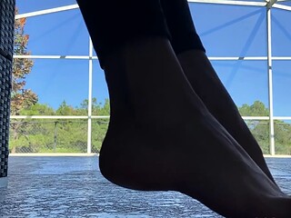 Amateur Foot Fetish Girlfriend Sucks and gives a Footjob