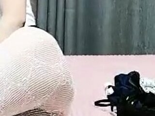 Beauty small tit amateur teen masturbating her shaved pussy