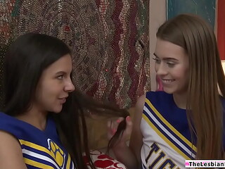 She never had sex with a woman so I strip and lick her pussy