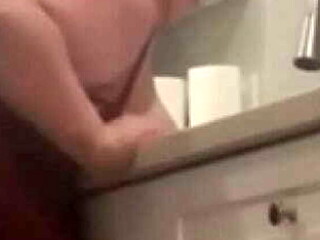 Horny Stepmom Can't Focus on Household Chores