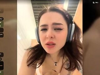 Lovely Amateur teen brunette masturbating outdoor