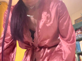 Jess Silk Rides Dildo