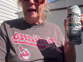 Outside Refreshment Time with Sweet Tea