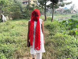 Jungle Outdoor Fast Sex with Laxmi - Desi Bhabhi Anal Blowjob Public Show