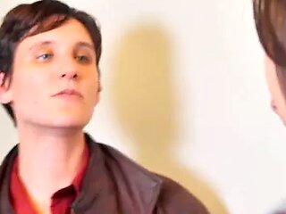 Lesbian brunettes satisfy each other with their tongues