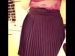 Naughty Housewife Squirts in the Kitchen and Splashes the Table Ginnagg