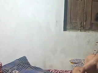 Desi Sexy Bhabhi Fucking with Secret Lover