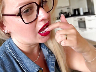 Long Nails Tapping Fetish Asmr