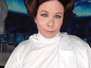 POV Gets Kisses From Princess Leia Lips Fetish, Lipgloss Applying