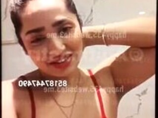 Aditi Mistry Bare Display Live