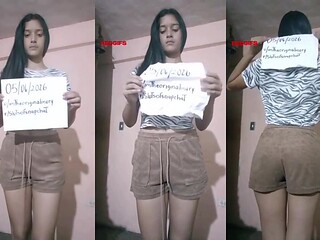 Amateur Babe Solo
