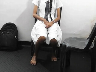Sri Lankan School Girl Fucks Best Friend in Hotel Room