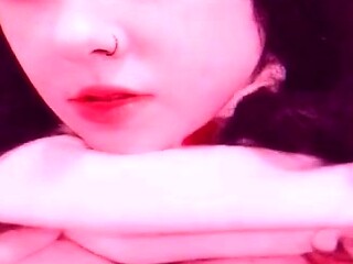 Amateur Webcam Teen Flashes Masturbates