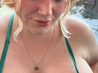 Alice Amateur Blonde Teen Boobs Sexy
