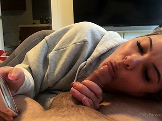 Amateur Blonde Blowjob CIM