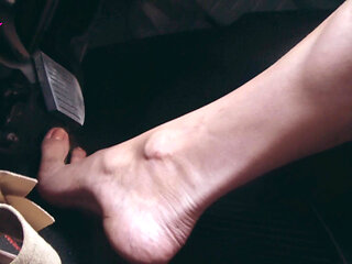 Crazy Barefoot Pedal Pumping on High Way