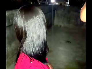 O vizinho me comeu na parte de cima do predio quase fomos pego