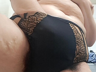 a quick and intense masturbation session under the panties