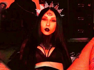 Cute amateur webcam teen girl toying pussy on webcam