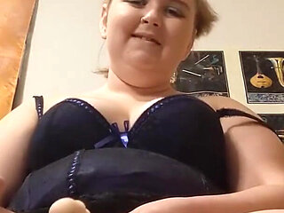 Custom femdom suck my cock