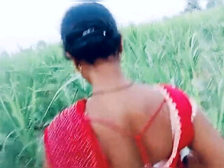 Hot Bhabhi Fucked in Village Field in Doggy Style