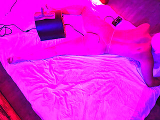 Lila and the Motor Bunny (shaking orgasm)