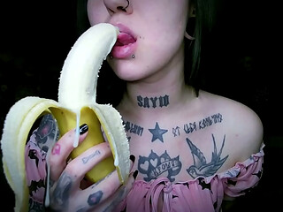 Banana MUKBANG