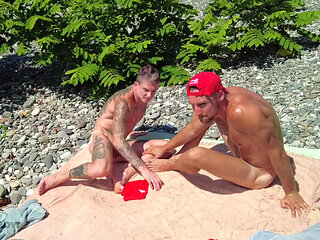 I fuck on a public beach and cumming twice. PART 2