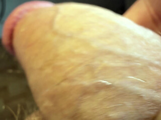 Good Close-up Shot of the Cumshot.