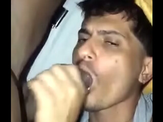 Negao da zona oeste me botou pra mamar que nem uma putinha