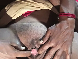 Amateur Indian bhabhi gives a sloppy blowjob in doggystyle