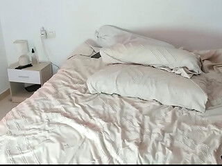 Larubiaboom hermosa rubia jovencita tatuada se graba en directo