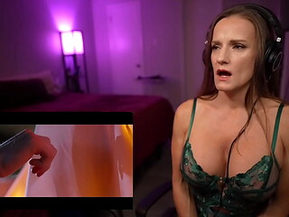 Muscle Mommy Reacts - Trick '_R Treat Was Not What I Expected