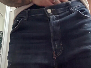 Wanna Hold and Make Me Cum