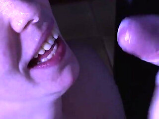 Milf Amy take all from the glory hole.