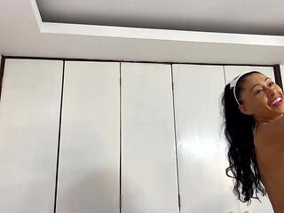 The nurse and the handjob