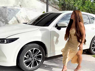 Mexican MILF client fucks her husband's trusted mechanic in the parking lot outside her house, the neighbors can see me!