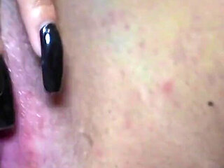 No Man Wants to Fuck Me. I Fuck Myself.