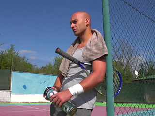 Tennis Game with Extra Fun for Electra Angel