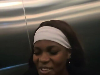 From Strangers to Blowjob in 60 Seconds