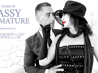 Classy Milf Tata With Her Big Pussy Lips Goes Anal