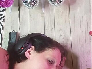 Threes Not a Crowd When Dicksucking Is Aloud