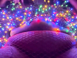 Ebony BBW Masturbates Christmas Edition